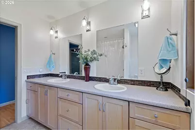 18205 Stonewood Dr, Gladstone, OR 97027 - Photo 23