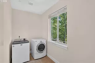 15185 SW Summerview Dr, Tigard, OR 97224 - Photo 17