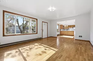 1424 T St, Springfield, OR 97477 - Photo 3