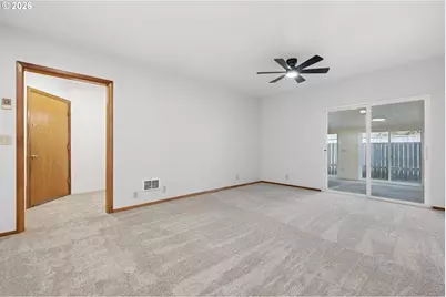 1424 T St, Springfield, OR 97477 - Photo 15