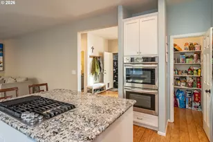 2290 NW Witherspoon Ave, Roseburg, OR 97471 - Photo 13