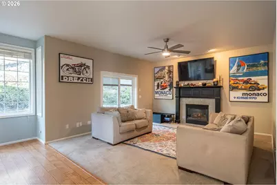 2290 NW Witherspoon Ave, Roseburg, OR 97471 - Photo 15