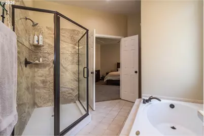 2290 NW Witherspoon Ave, Roseburg, OR 97471 - Photo 23