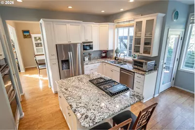 2290 NW Witherspoon Ave, Roseburg, OR 97471 - Photo 11
