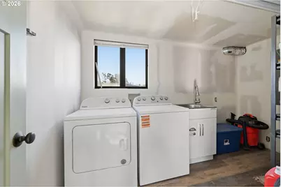 31149 Camas Swale Rd, Creswell, OR 97426 - Photo 19