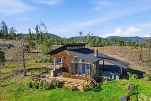 31149 Camas Swale Rd, Creswell, OR 97426 - Photo 3