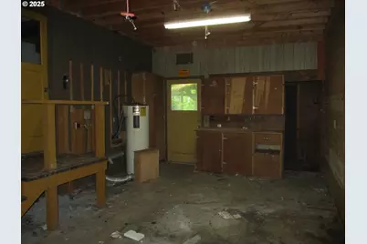 71250 Northshore Dr, Birkenfeld, OR 97016 - Photo 5