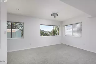 860 SW 10th St, Lincoln City, OR 97367 - Photo 29