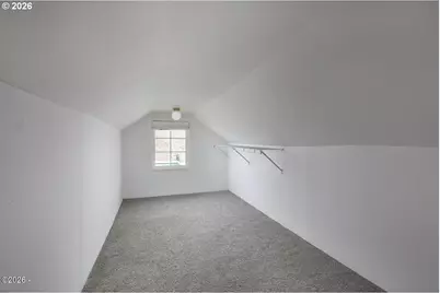860 SW 10th St, Lincoln City, OR 97367 - Photo 21