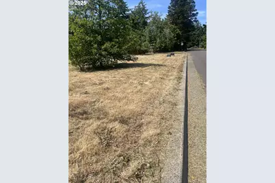 Tamarack, Florence, OR 97439 - Photo 9