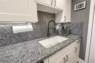5565 E Evergreen Blvd, Vancouver, WA 98661 - Photo 23