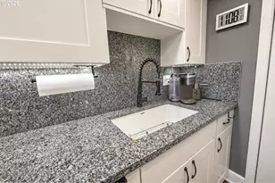 5565 E Evergreen Blvd, Vancouver, WA 98661 - Photo 23