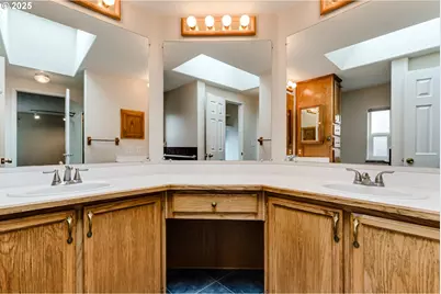 5320 Burke St, Eugene, OR 97402 - Photo 17