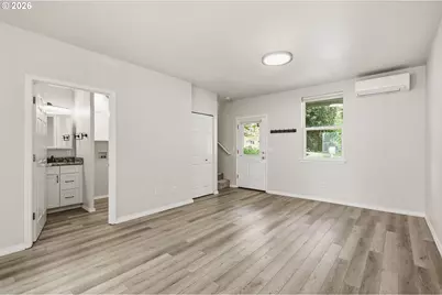 28 Lawrence St, Eugene, OR 97401 - Photo 9