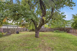 28 Lawrence St, Eugene, OR 97401 - Photo 35