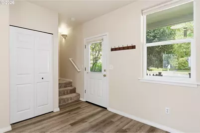 28 Lawrence St, Eugene, OR 97401 - Photo 3