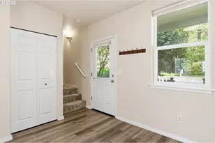 28 Lawrence St, Eugene, OR 97401 - Photo 3