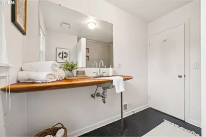 8524 N Saint Johns Ave, Portland, OR 97203 - Photo 25