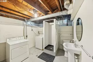 8524 N St Johns Ave, Portland, OR 97203 - Photo 31