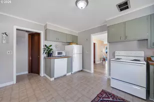 301 Alameda Ave, Astoria, OR 97103 - Photo 9