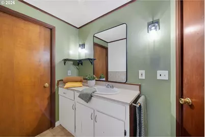 301 Alameda Ave, Astoria, OR 97103 - Photo 11