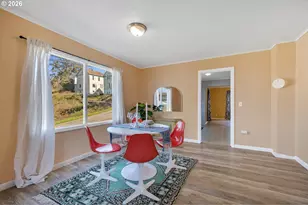 301 Alameda Ave, Astoria, OR 97103 - Photo 7