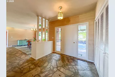 115 W Scenic Dr, The Dalles, OR 97058 - Photo 7