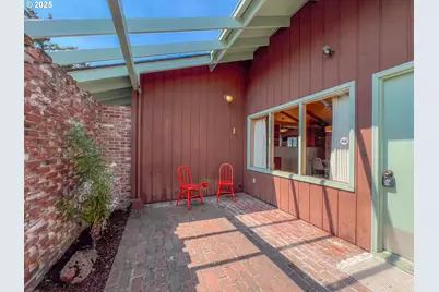 115 W Scenic Dr, The Dalles, OR 97058 - Photo 13