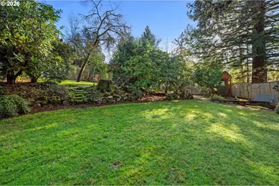 4234 SW Hume St, Portland, OR 97219 - Photo 31