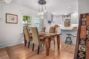 4234 SW Hume St, Portland, OR 97219 - Photo 9