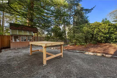 4234 SW Hume St, Portland, OR 97219 - Photo 33