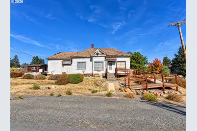303 W Court St, Condon, OR 97823 - Photo 1
