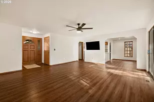 1843 SE Moorwood Ct, Bend, OR 97702 - Photo 7