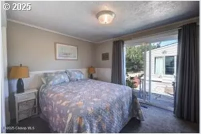 89796 Sea Breeze Dr, Warrenton, OR 97146 - Photo 25