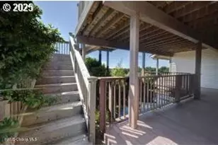 89796 Sea Breeze Dr, Warrenton, OR 97146 - Photo 9