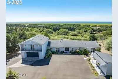 89796 Sea Breeze Dr, Warrenton, OR 97146 - Photo 1