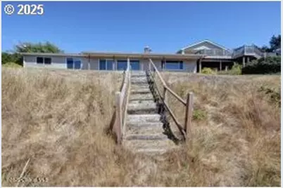 89796 Sea Breeze Dr, Warrenton, OR 97146 - Photo 7