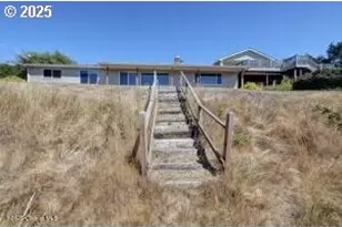 89796 Sea Breeze Dr, Warrenton, OR 97146 - Photo 7