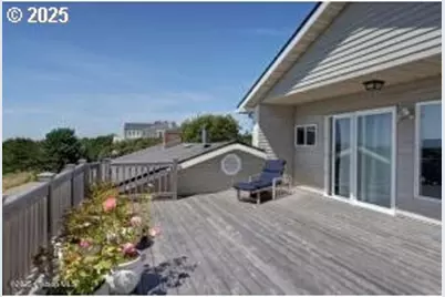 89796 Sea Breeze Dr, Warrenton, OR 97146 - Photo 35