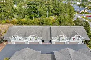 920 Hemlock St, Florence, OR 97439 - Photo 35