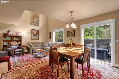 920 Hemlock St, Florence, OR 97439 - Photo 5