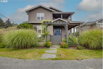 131 W Nebesna St, Cannon Beach, OR 97110 - Photo 3