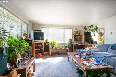 2190 Pierce St, Eugene, OR 97405 - Photo 13