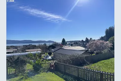 805 Birch Ave, Garibaldi, OR 97118 - Photo 3