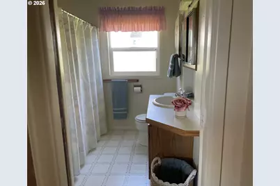 805 Birch Ave, Garibaldi, OR 97118 - Photo 11