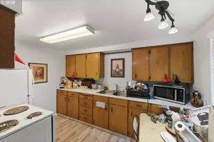 1955 Maple St, North Bend, OR 97459 - Photo 39