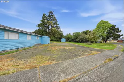 1955 Maple St, North Bend, OR 97459 - Photo 47