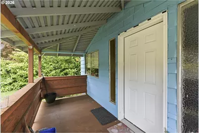 1955 Maple St, North Bend, OR 97459 - Photo 7