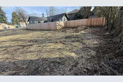 2109 E 26th St, Vancouver, WA 98661 - Photo 5