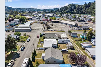 1057 Greenwood Ave, Reedsport, OR 97467 - Photo 13